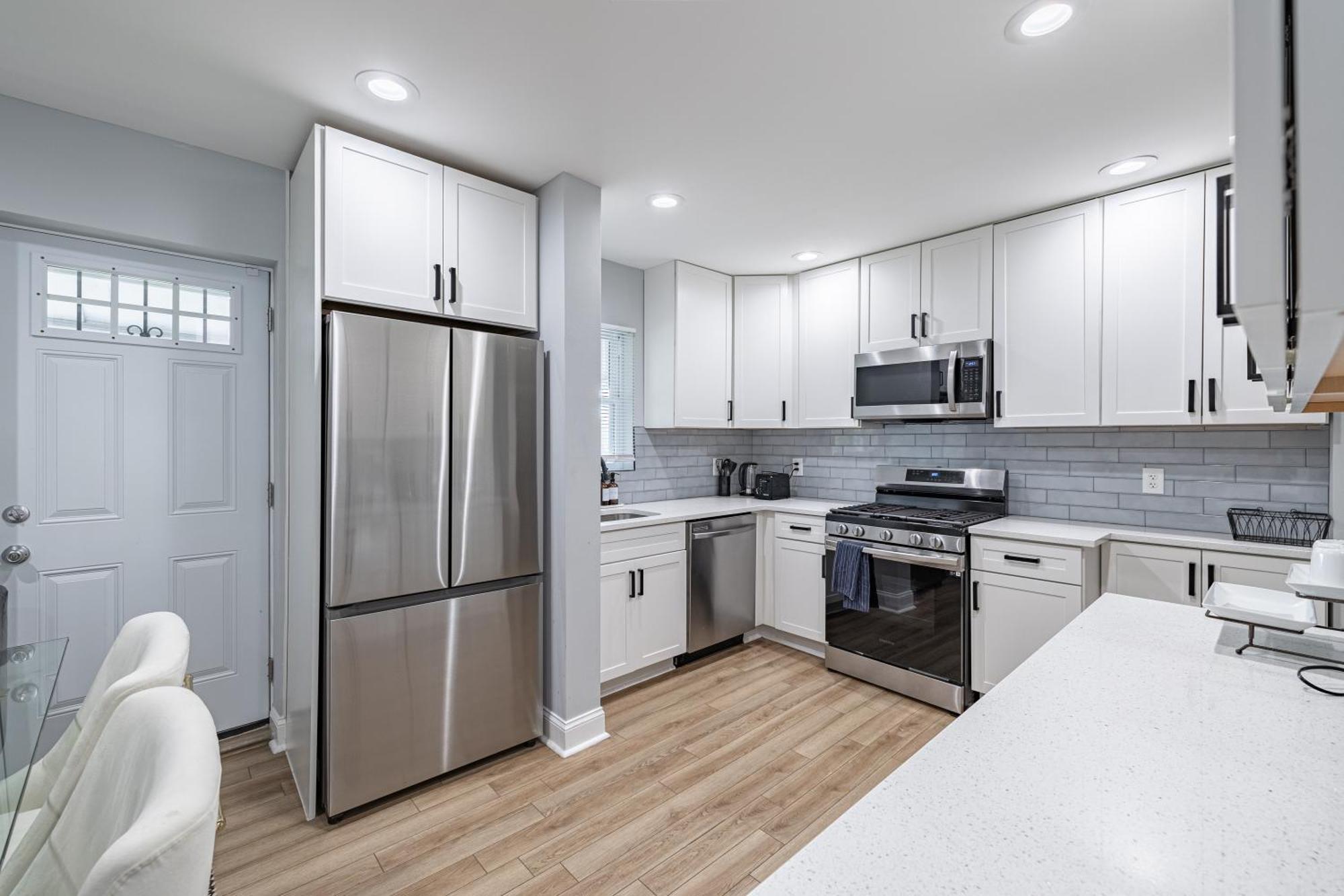 Holiday home Modern Luxury 4 Bedroom 7 Bed Townhome Near Transportation